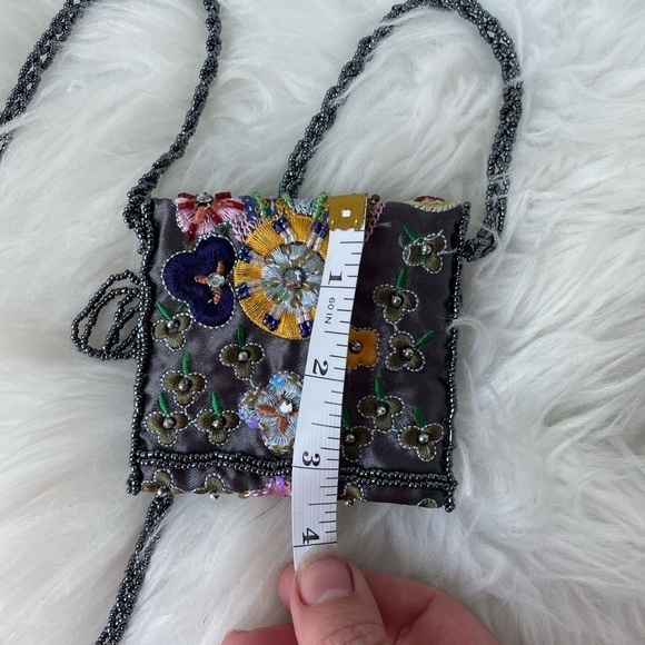 Vintage 1990’s Beaded Mini Crossbody Purse - Picture 6 of 8